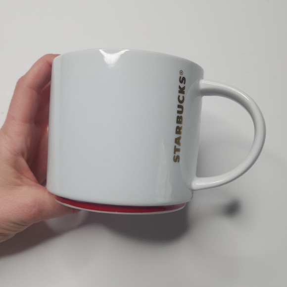 Starbucks 2012 Red White Gold 16 Ounce Mug Stackable - Picture 1 of 4